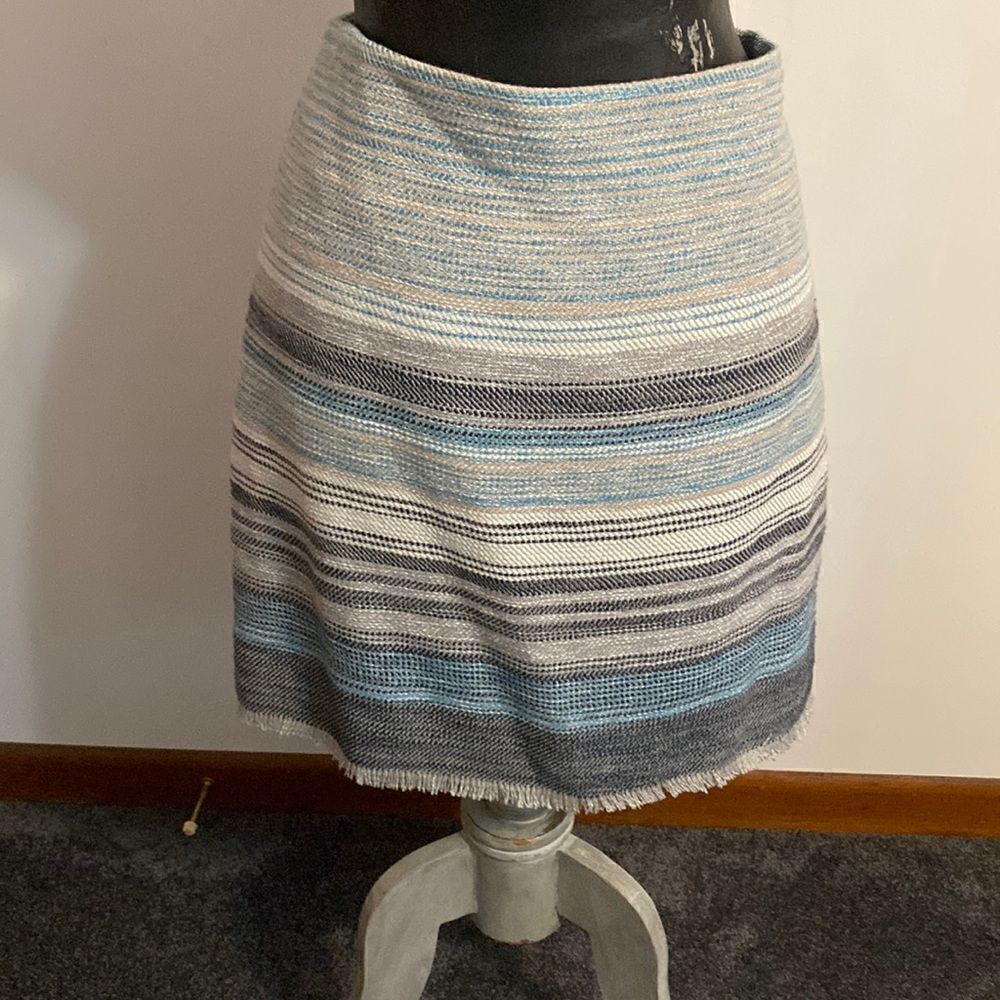 Ann Taylor Loft Blue, Beige. Gray Tweed pencil skirt, fully lined, size 14